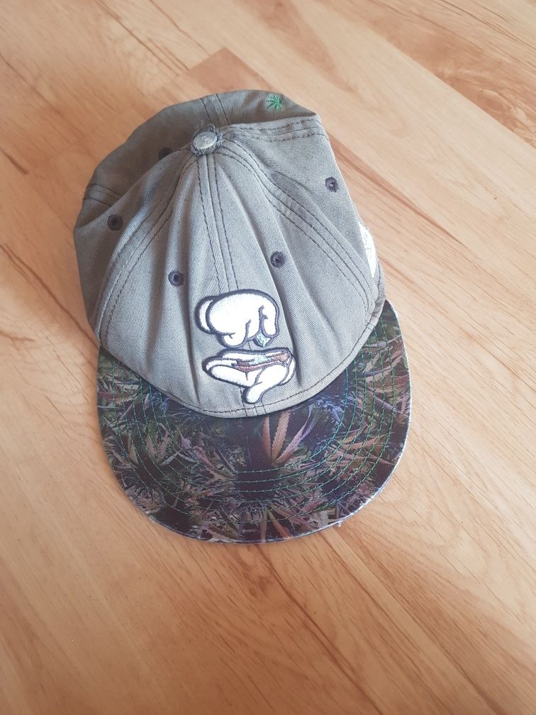 Czapka męska marki  Cayler Sons Marihuana