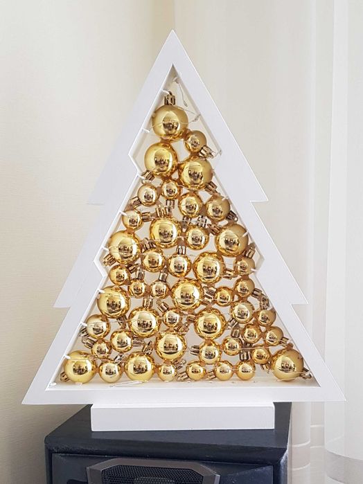 Новорічна ялинка ручної роботи.