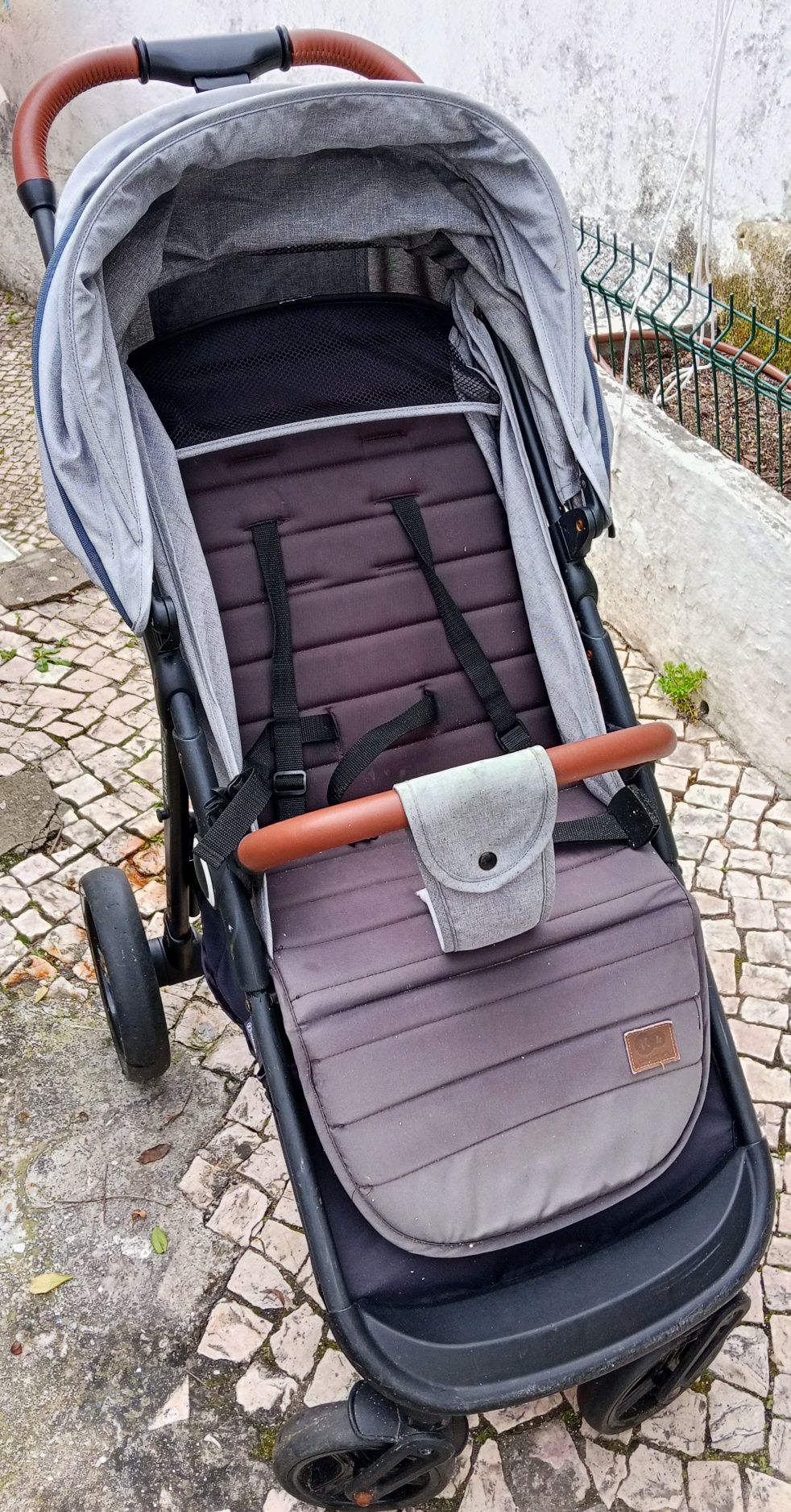 Carrinho bebê passeio
