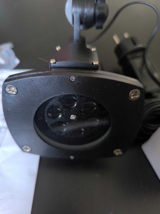 Projetor de imagens festivas