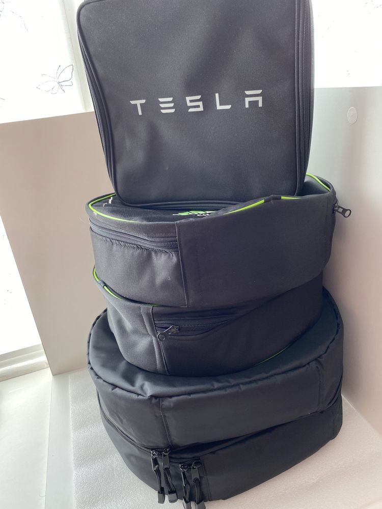 Сумка для зарядного устройства Leaf Tesla