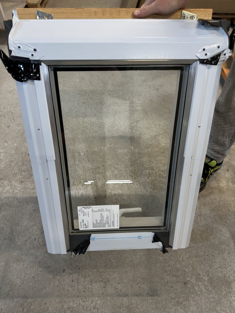 Okno dachowe Skylight Plus Thermo 55x78cm + Kołnierz