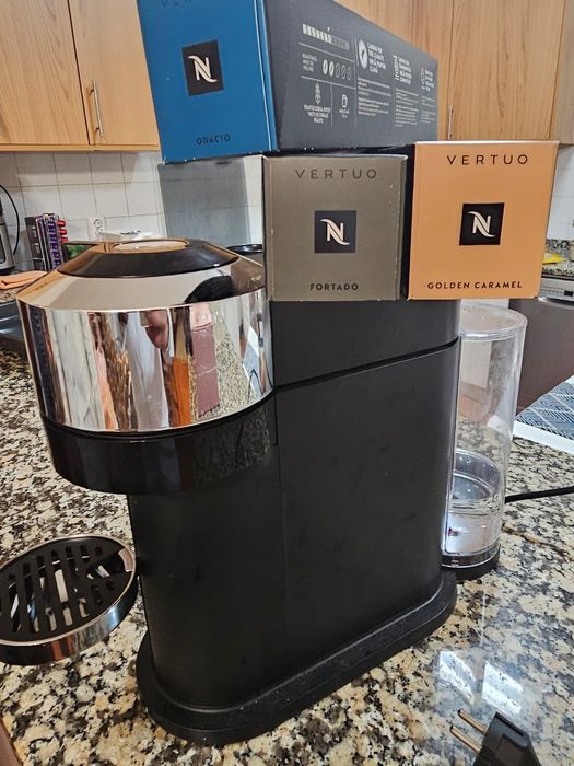 Maquina Nespresso Delux