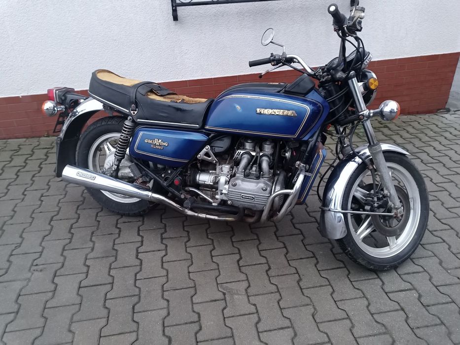Honda Goldwing GL 1000.    2 szt