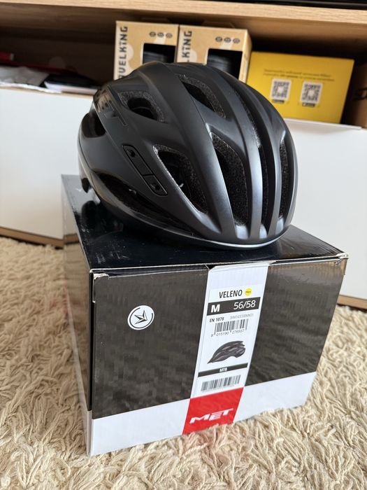 Шолом MET Veleno / Estro Mips