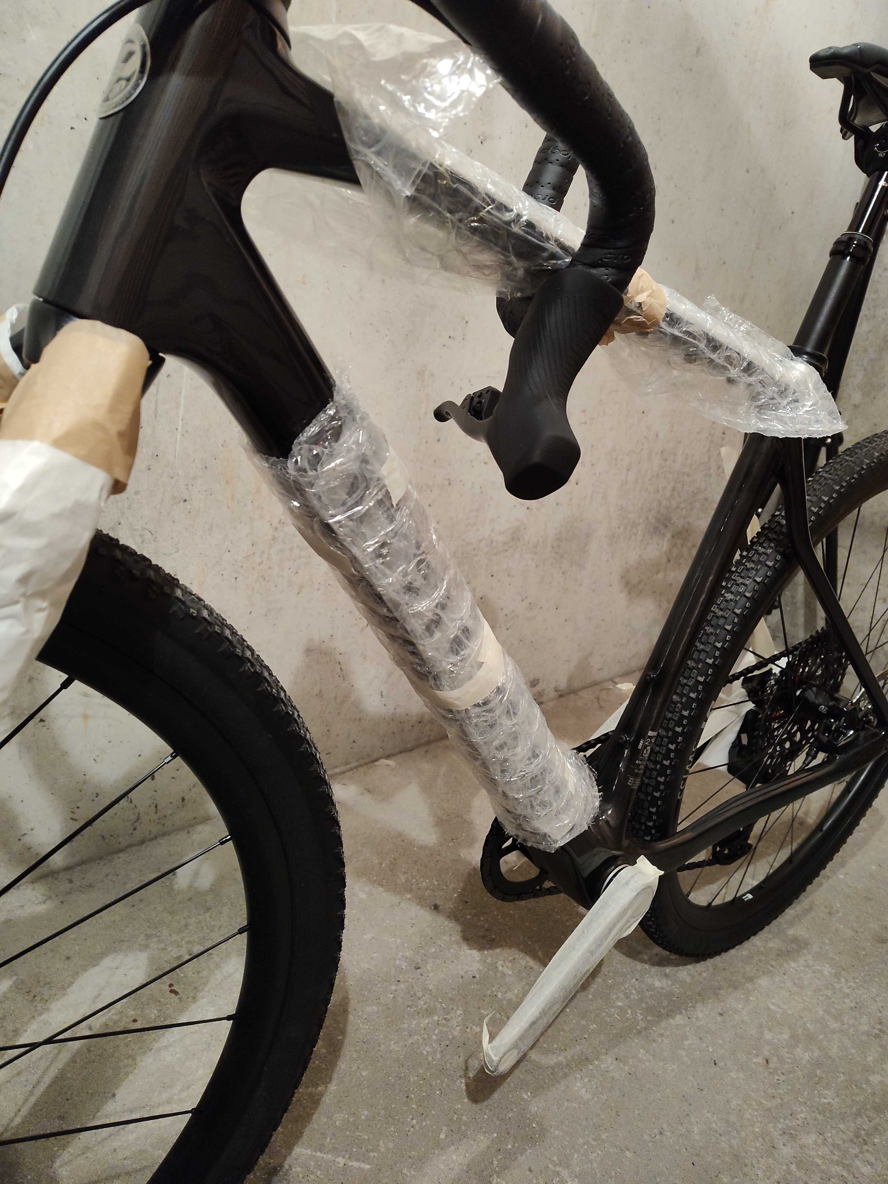 Gravel Ghost Asket Cf 30 Carbon AXS Rudy 261 km przebiegu
