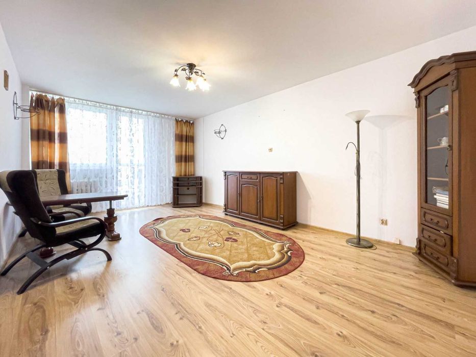 Na sprzedaż 2-pokojowe mieszkanie w centrum Piły z balkonem