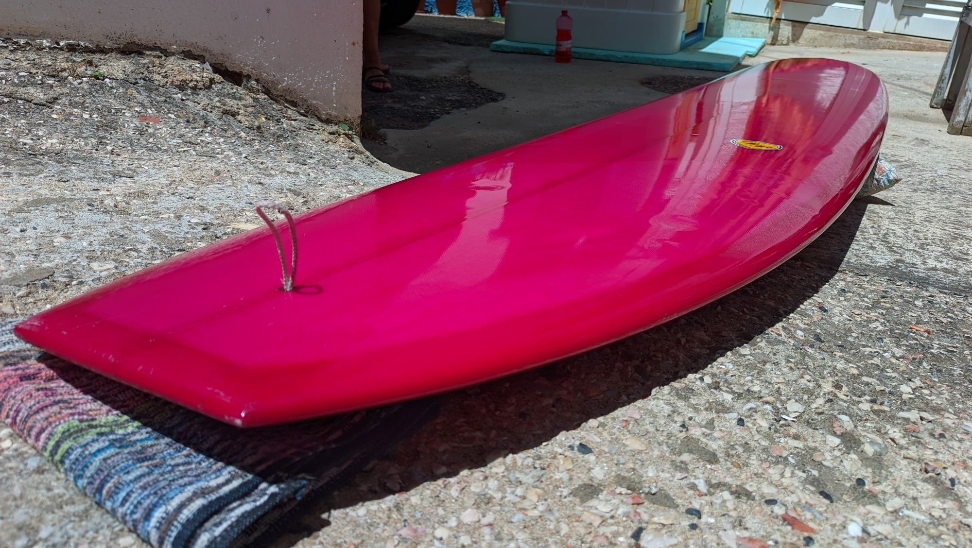 Single fin 10' handshape