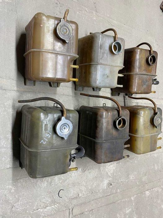 Бачок розширювальний Mercedes T1 609 611 614 709 711 714 OM364 REX