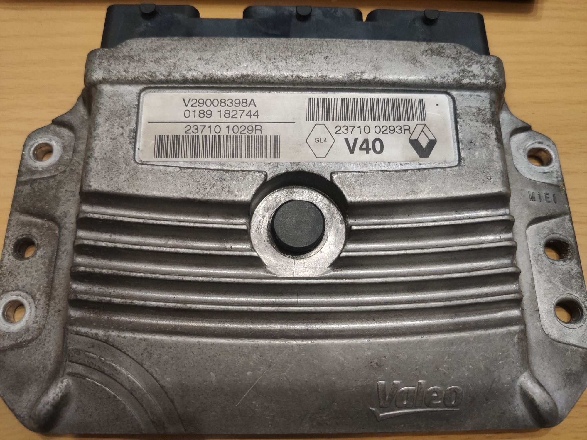 Renault Megane III 1.4TCe Блок управления двигателем 237100293R