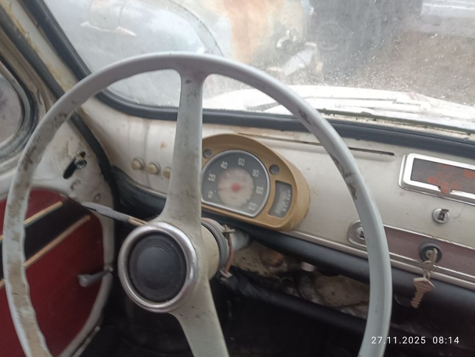 Zastawa zastava  750 / Fiat na części w całości