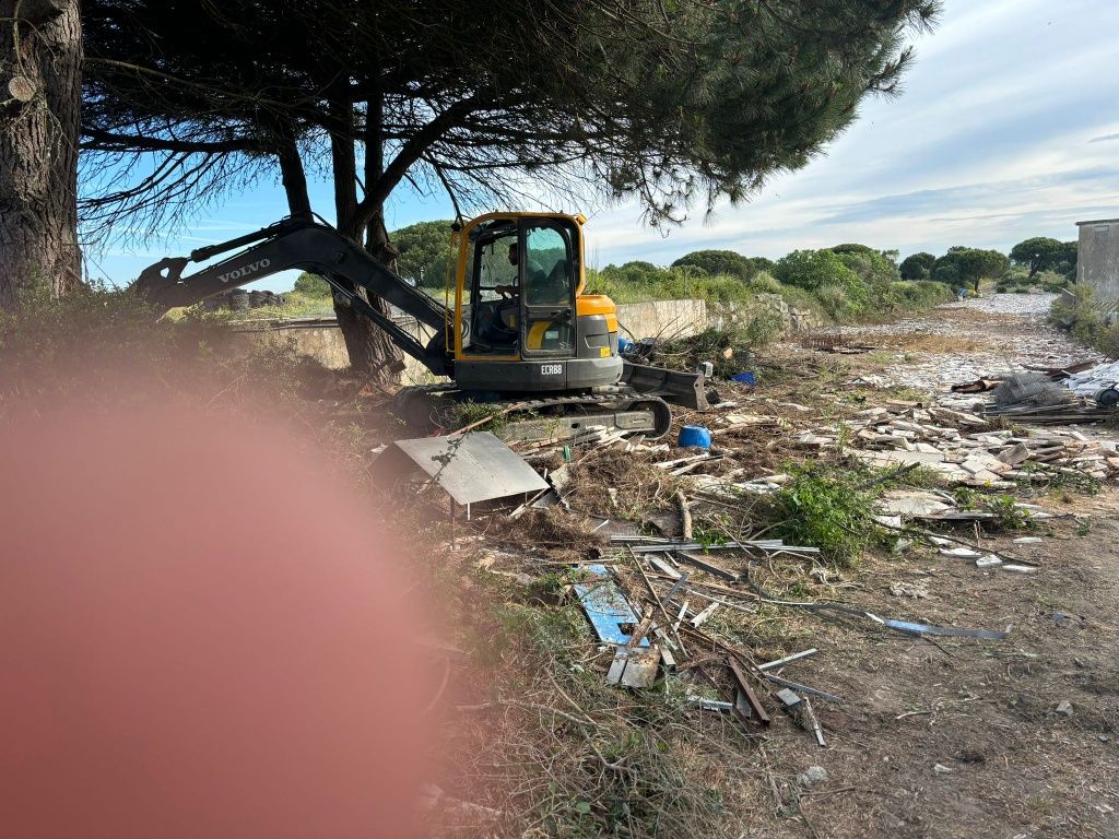 Terraplanagem, infraestruturas,limpeza de terrenos