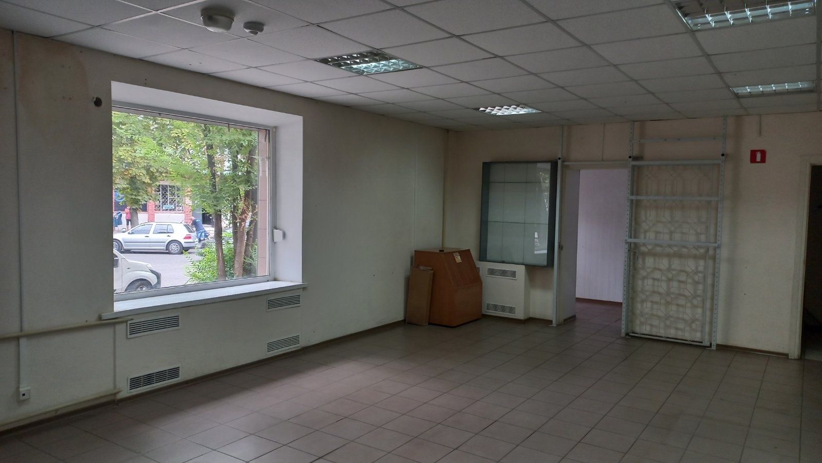 Продаж  приміщення, 40 кв.район центрального ринку.