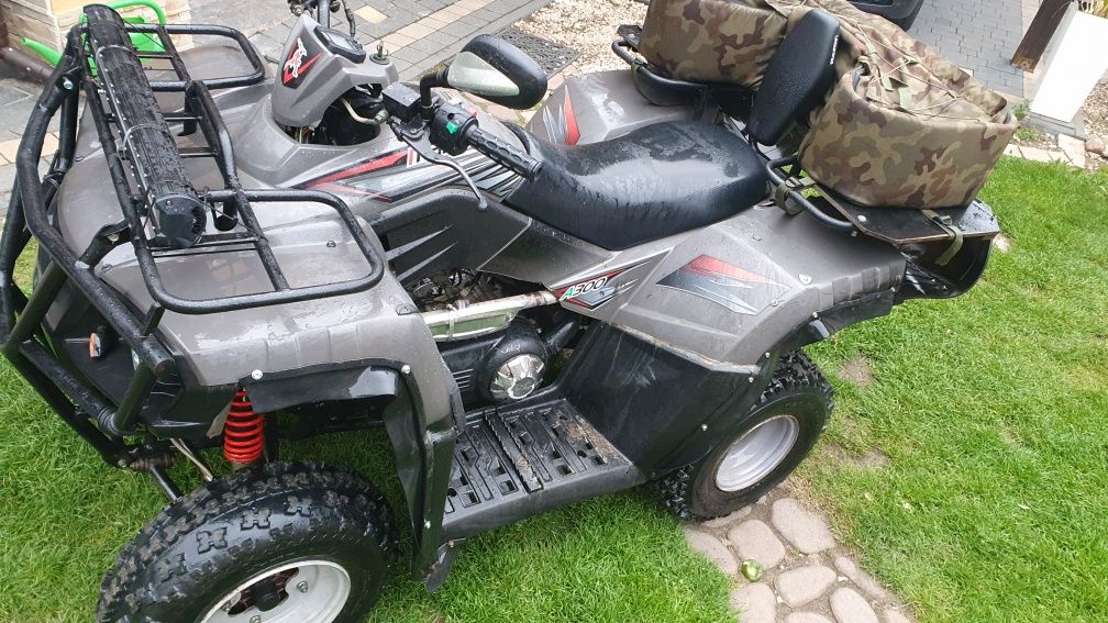 Quad 300 Dinli,  nowe opony i napęd świeży