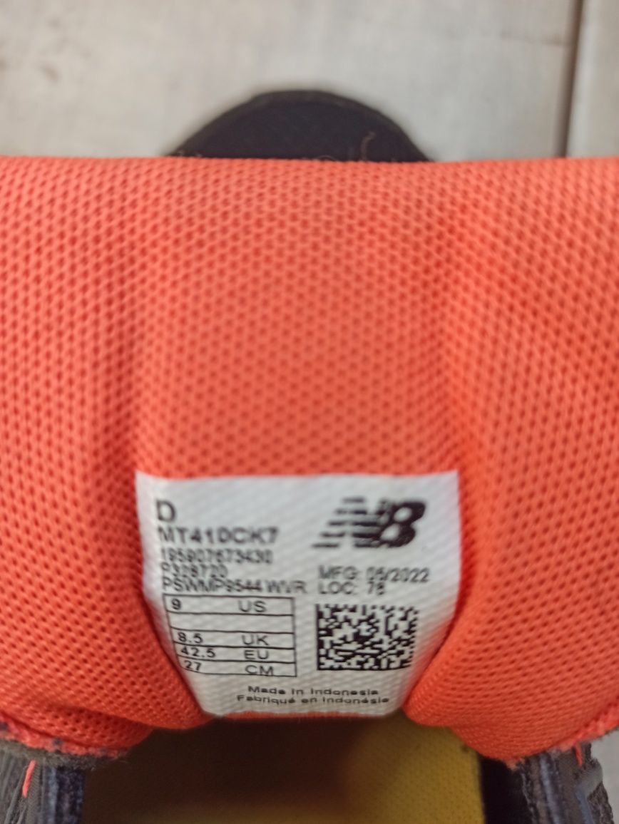 Buty do biegania (trailowe) New Balance MT410 - czarne