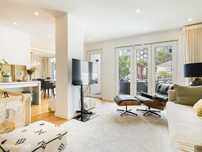 Moradia Geminada T5 de Luxo para Arrendamento - Bairro de Santa Cru...