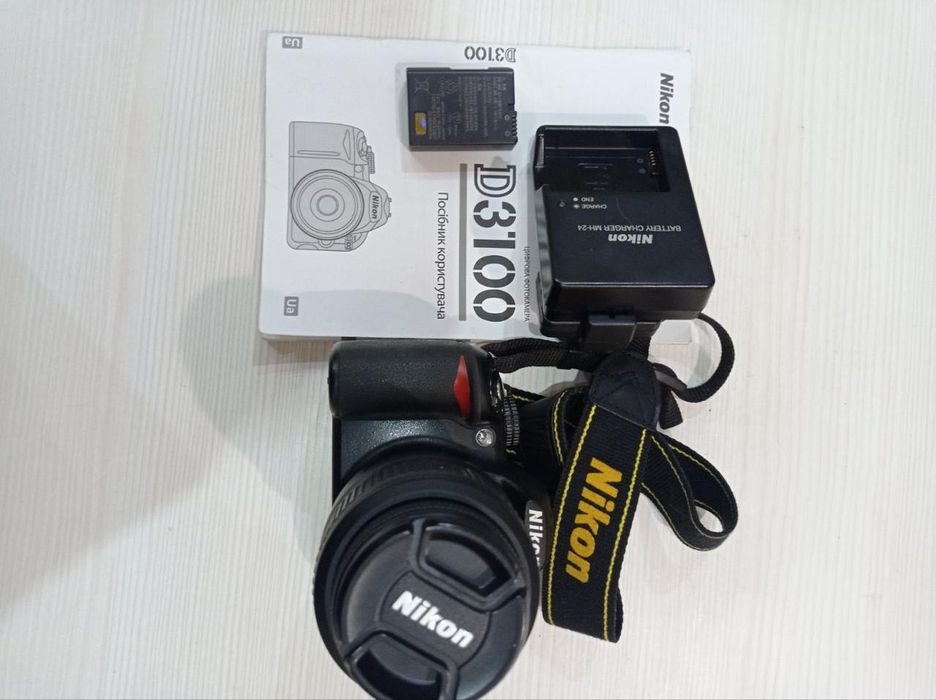 Фотоапарат Nikon D3100