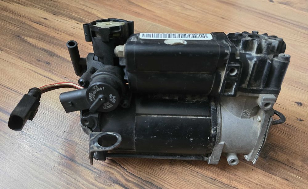 Kompresor Zawieszenia AIRMATIC MERCEDES CLS W219