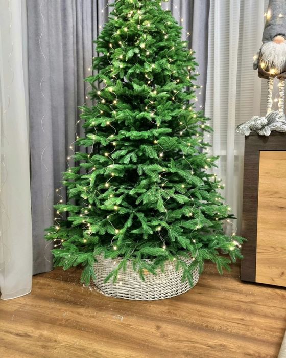 Подарунки на Новий рік, Новорічні подарунки, новорічні гірлянди, декор