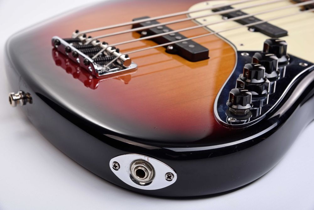 Fender American Deluxe Jazz Bass - gitara basowa