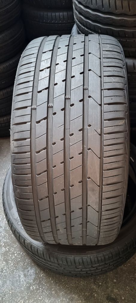 Para opon letnich Hankook 285 35r22 rok 21