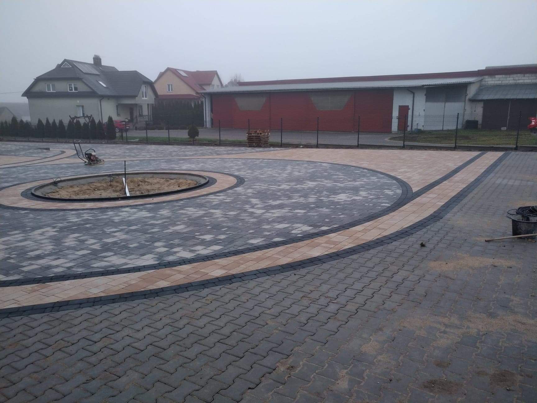 Układanie kostki brukowej