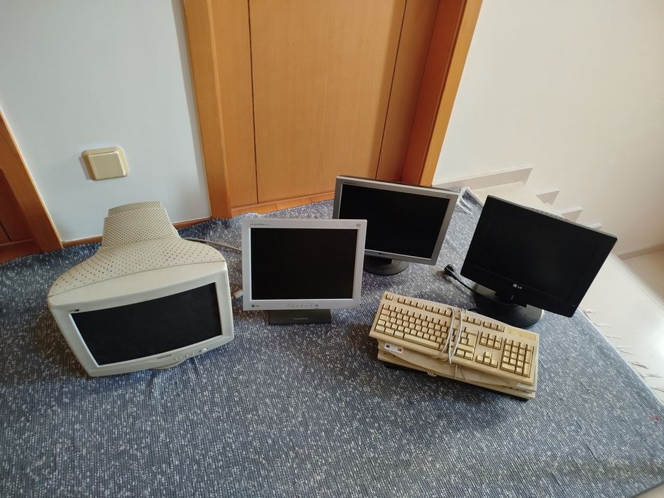 Monitores varios