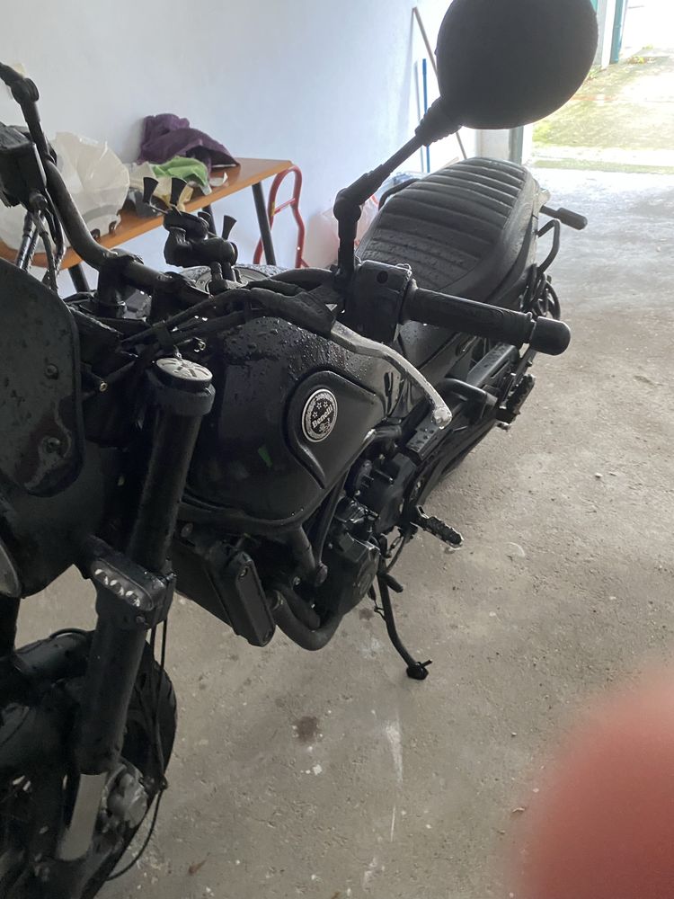 Benelli Leoncino Trail 500