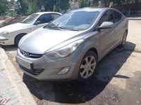 Elantra hyundai 2012 1,8л акп газ/бенз