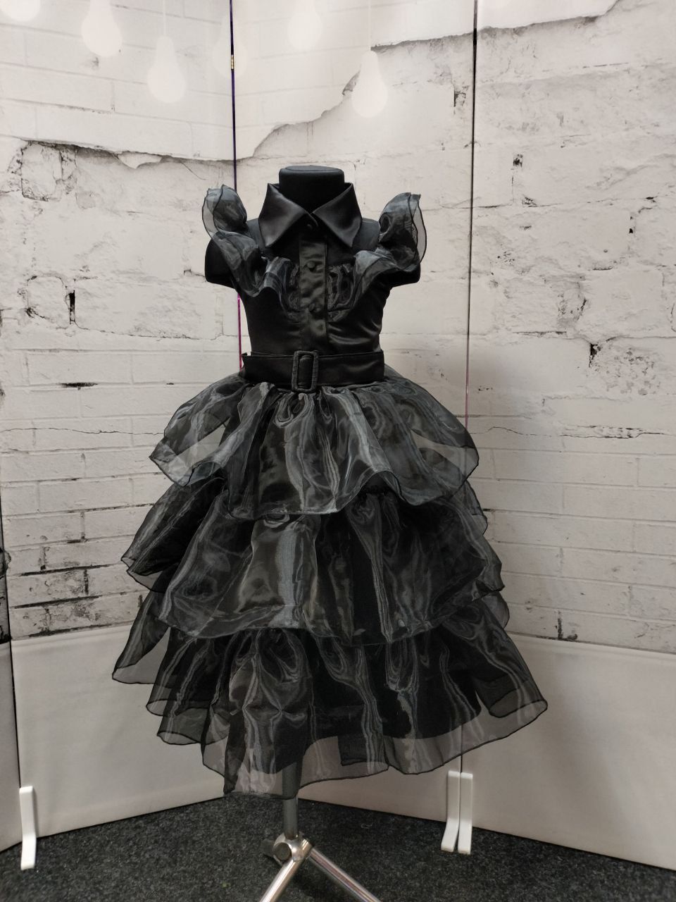 плаття чорне чорна сукня Платье випуск садочок свято 5-7