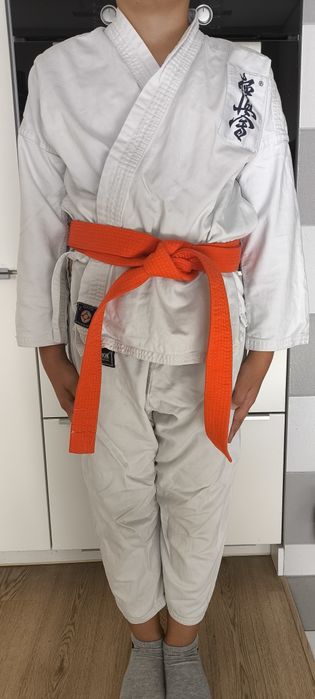 Karategi 140 cm - karate Kyokushin + pas