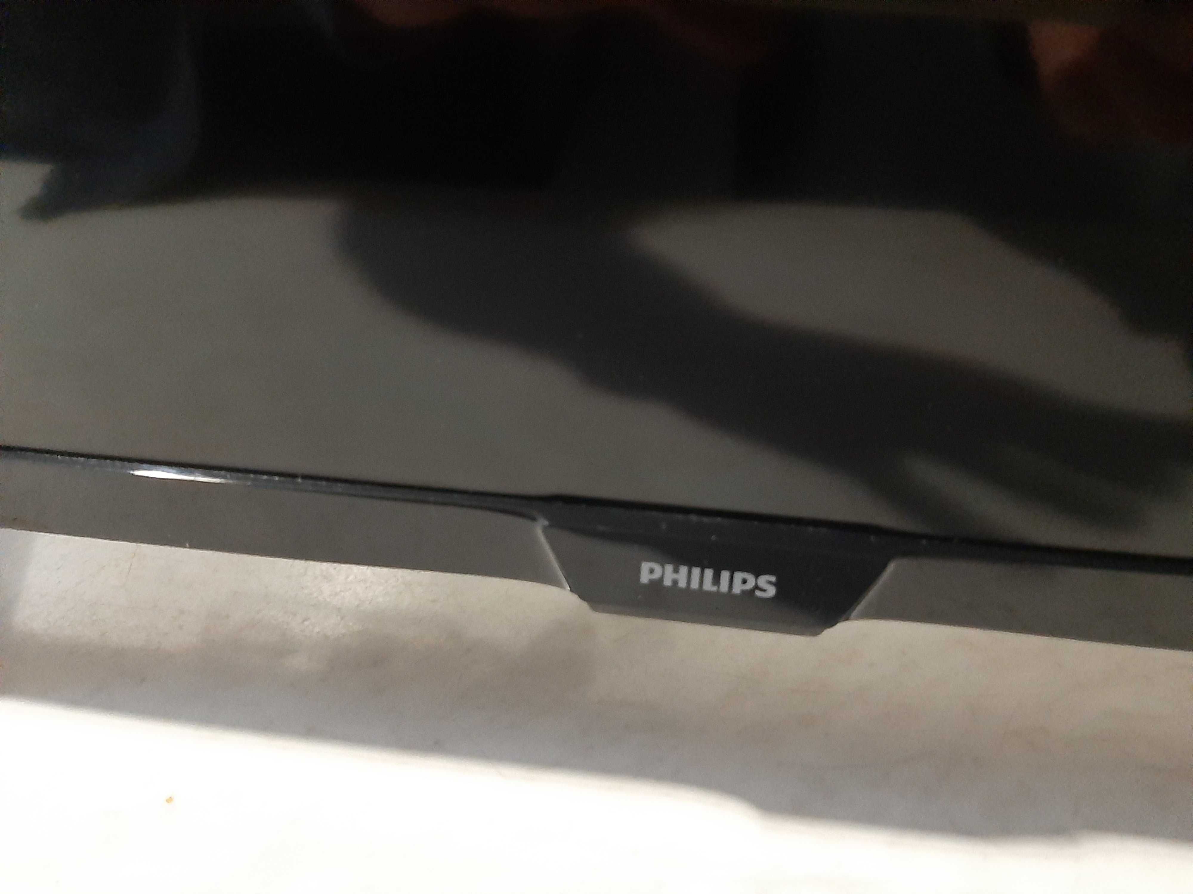 Telewizor TV Philips 32"  model 2017r   32PHT4112/12
