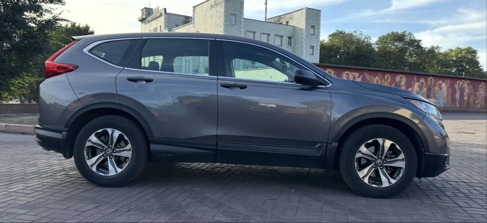 Продам Honda CR-V 2017 2.4 бензин