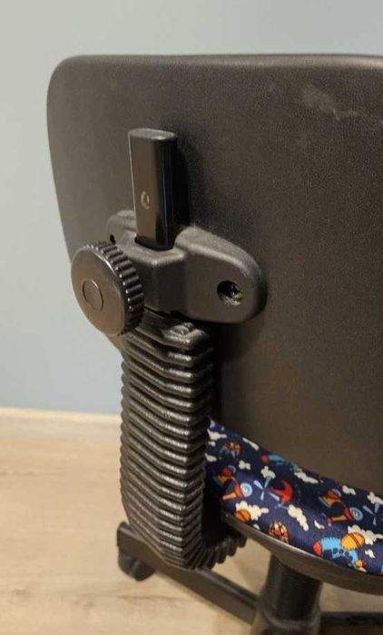 Fotel/krzesło obrotowe dla dziecka - NOWY STYL