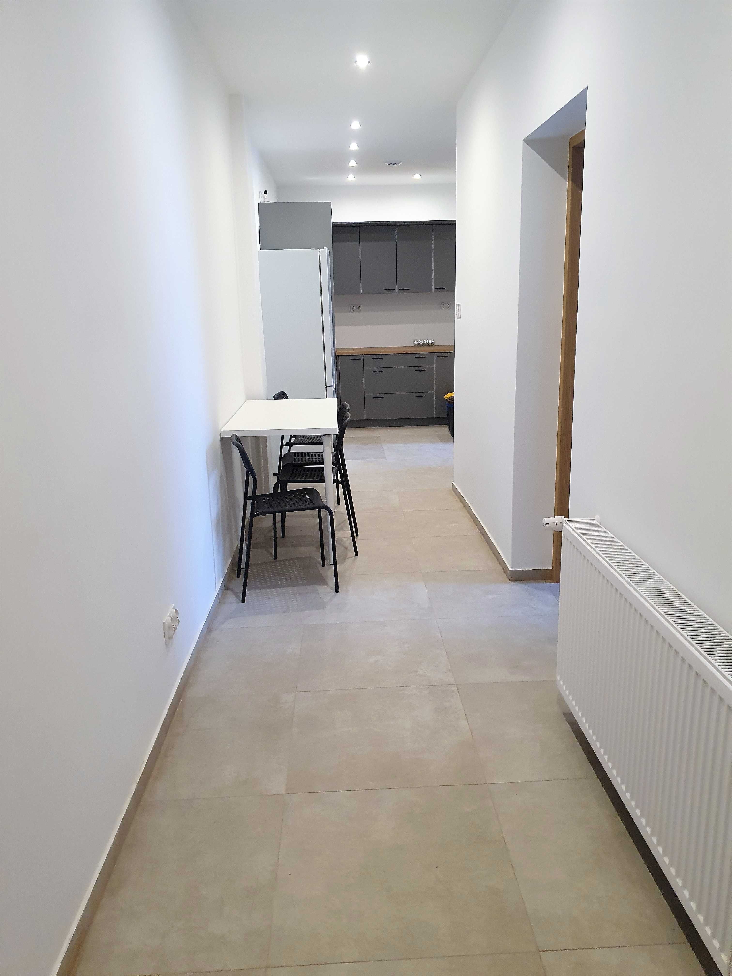 12 Centrum Zabrze - Apartament dla 7 osób 2 pokoje TV WIFI PARKING