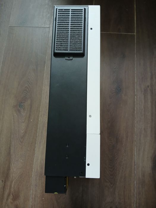 Зарядна станція потужність 4кВт ємність батареї 5кВт