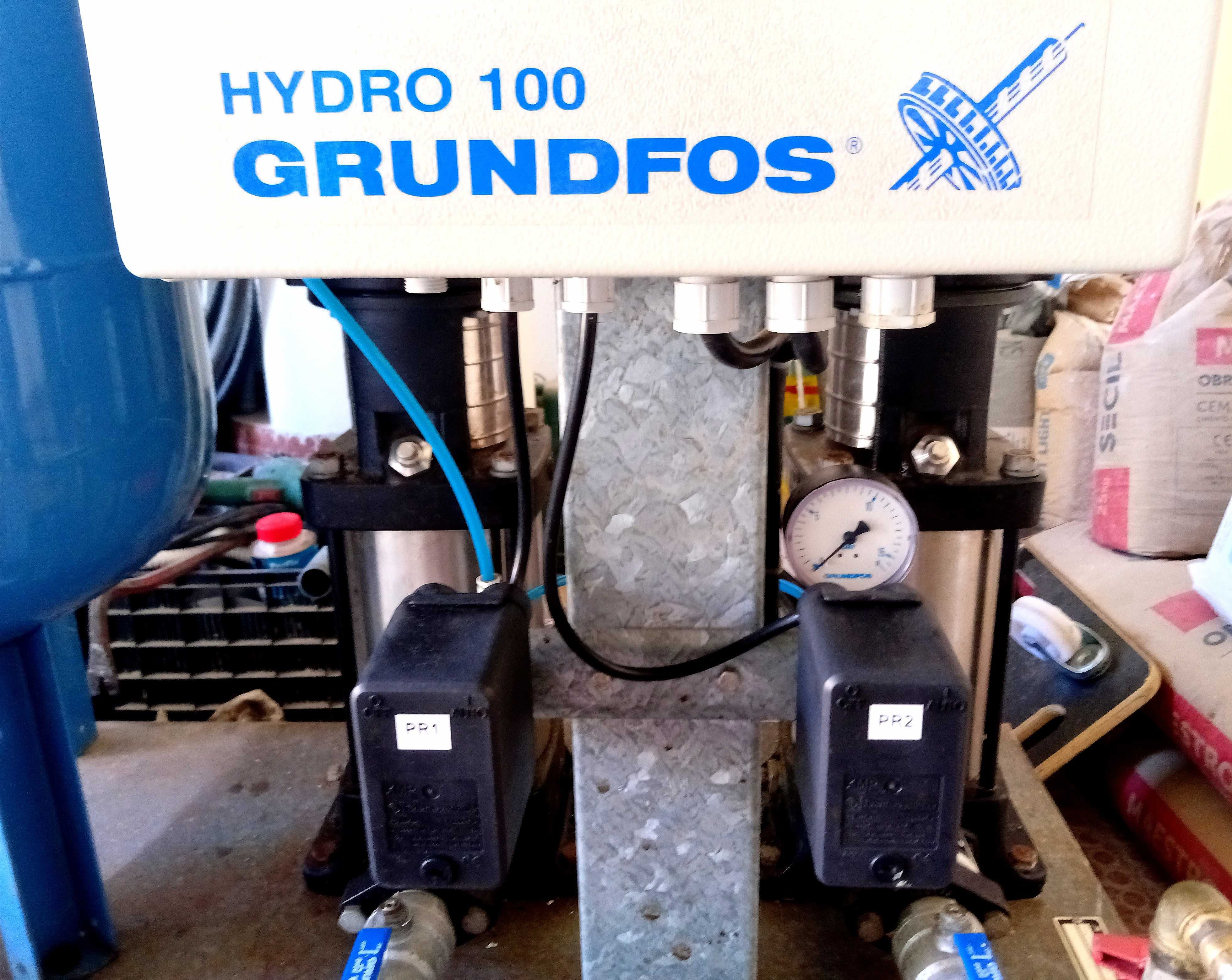 Como Nova! GRUNDFOS Central de Bombagem 2 X Bombas - IRREPREENSÍVEL!