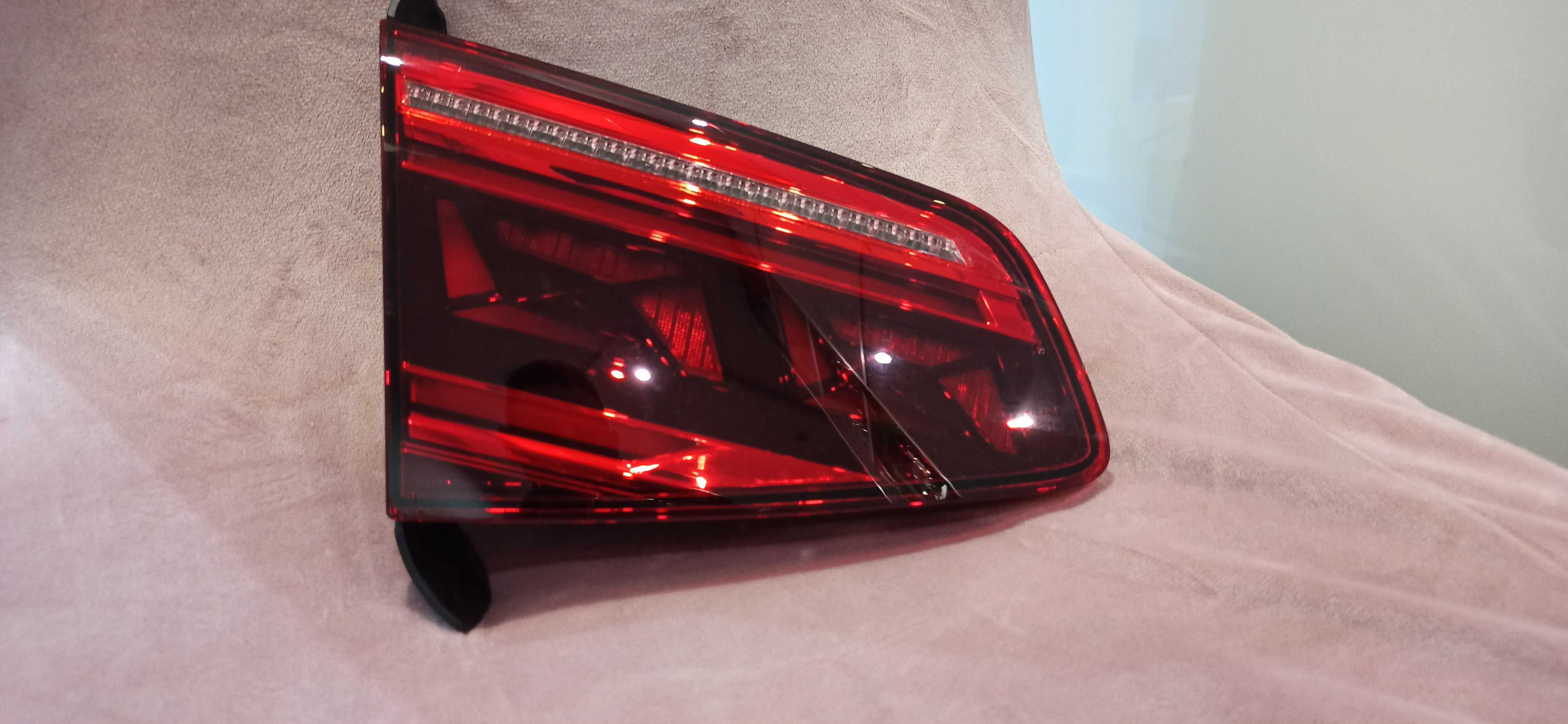 Passat B8 SEDAN LIFT lampa LED Lewa 3G5.945.307