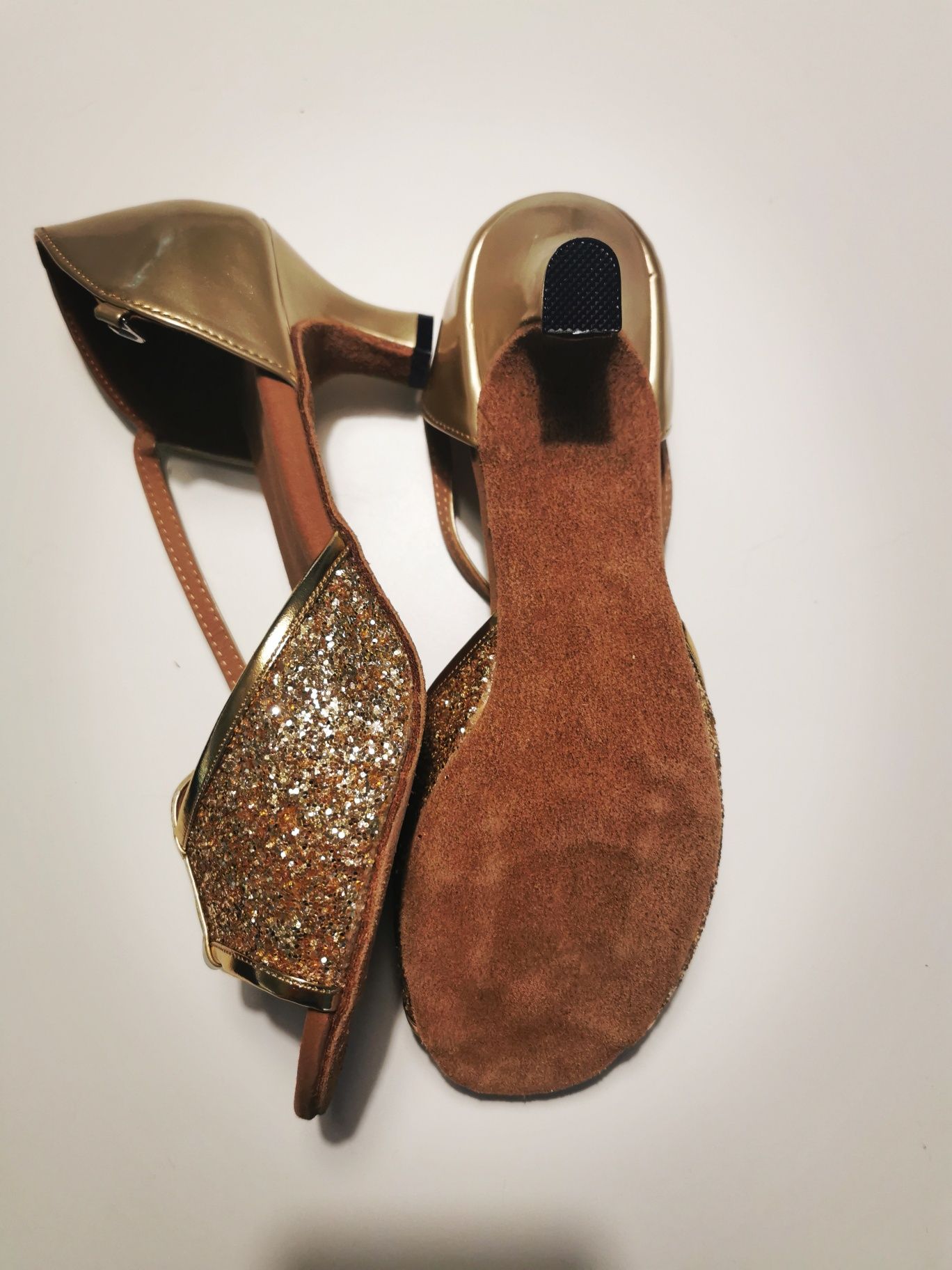 Sprzedam nowe buty do tańca! Rozm. 42