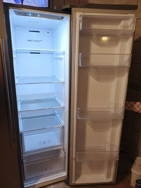 Lodowka Samsung side by side