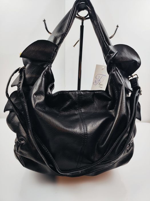 CZARNA TORBA NA RAMIĘ ekskluzywna, produkcji włoskiej florentina trade