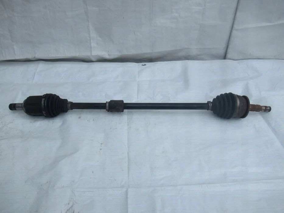 Półoś automat 1.6 Opel Astra J IV 13335132 AAFH