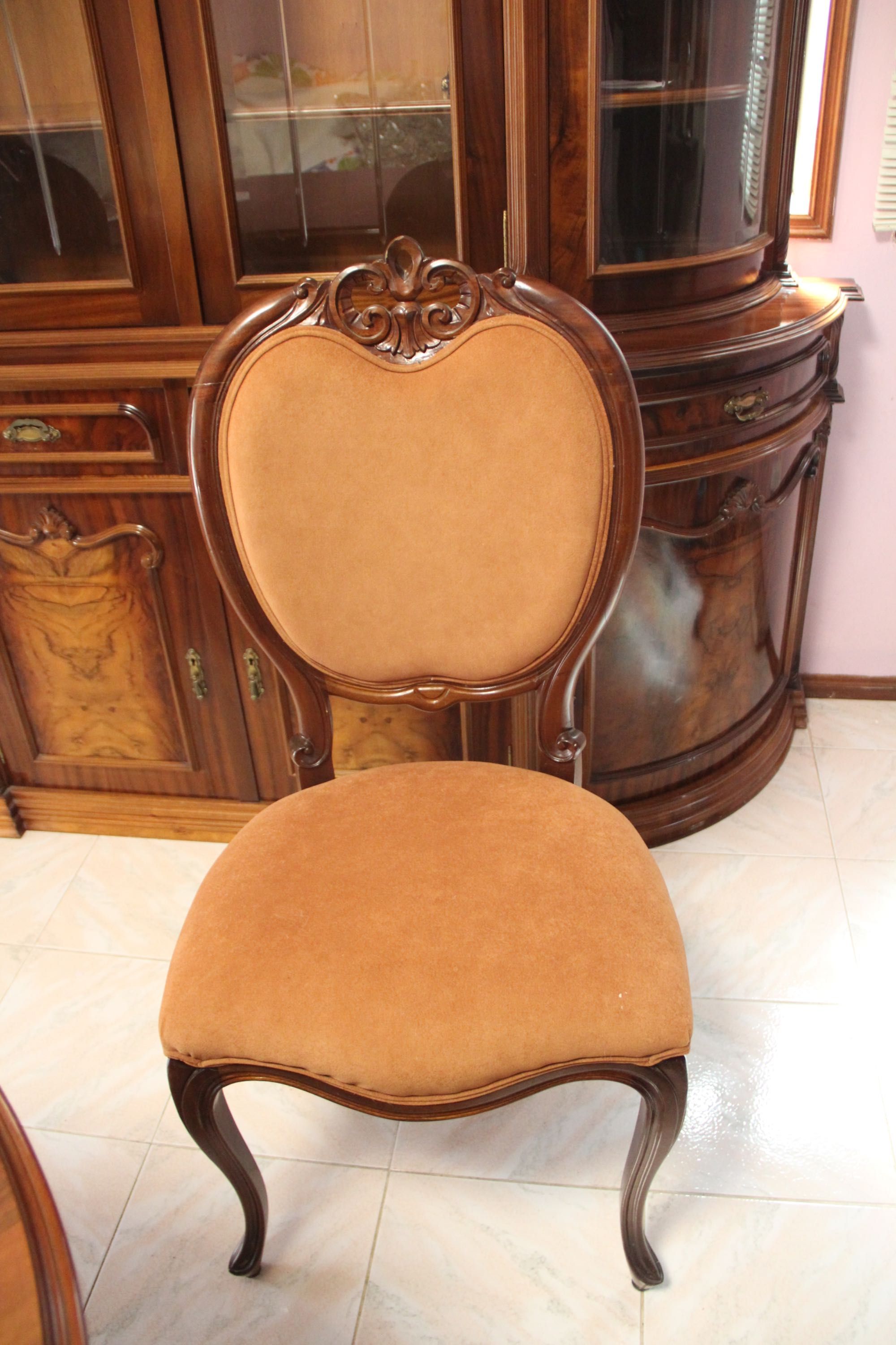 Mesa de sala extensível com 6 cadeiras