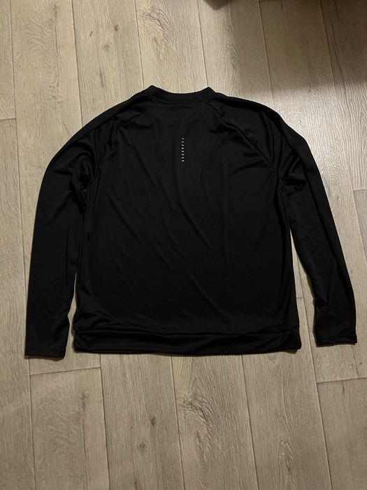 Продам лонгслив Найк