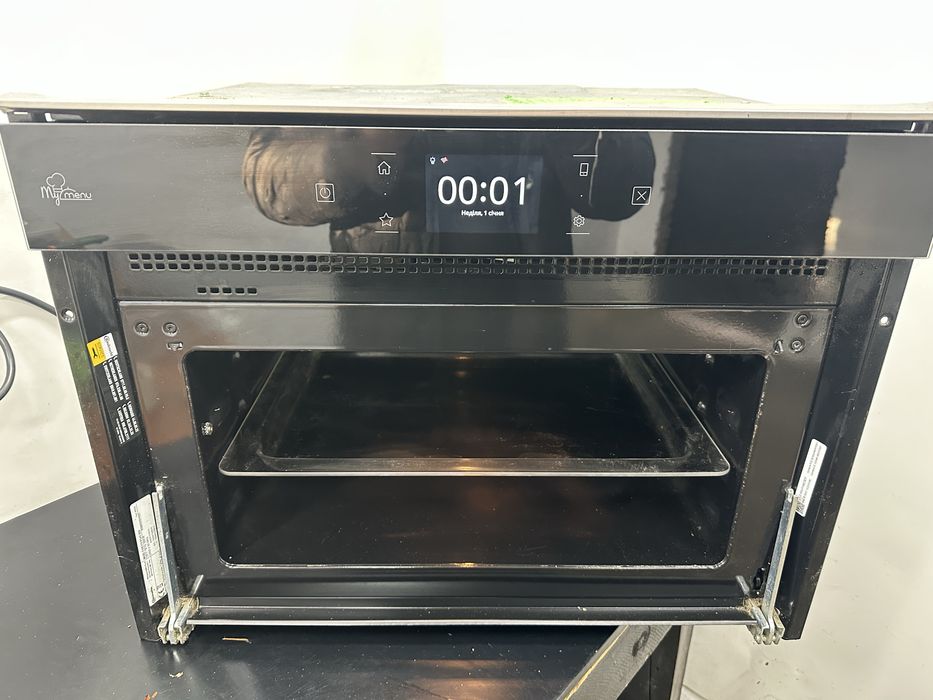 Духова шафа 3в1 Bauknecht 45см. На запчастини