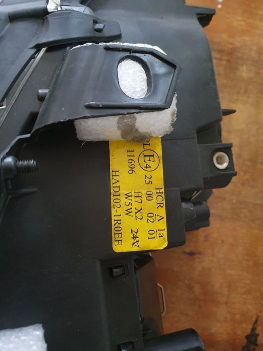 Lampa przednia audi a4 b6 soczewka Europa przód