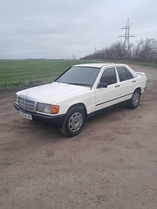 Мерседес 190 85г.