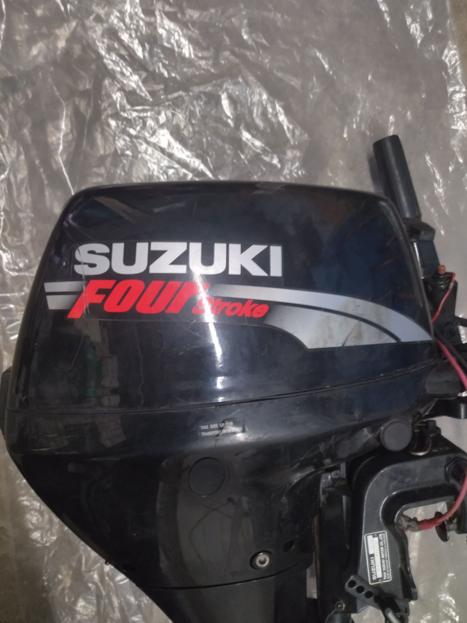 Лодочный мотор Suzuki Four Stroke 15