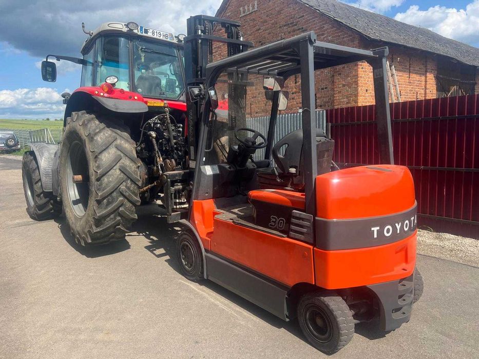 Wózek widłowy TOYOTA 7FBMF30