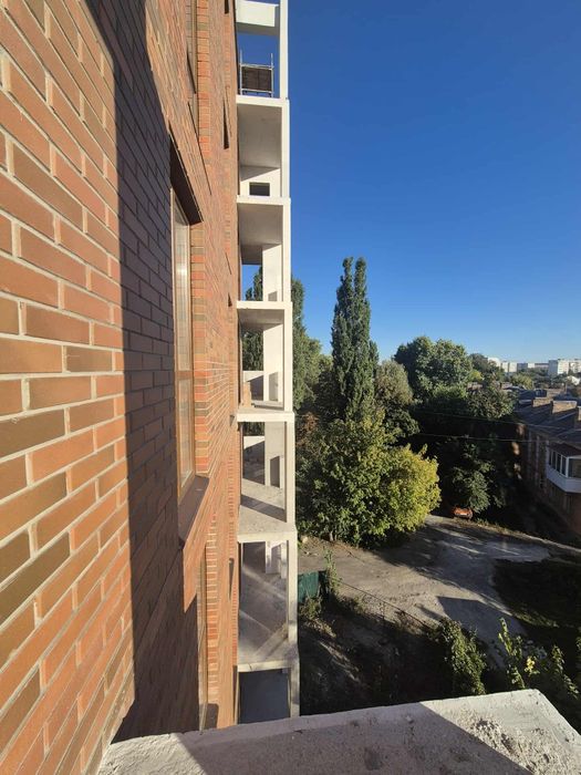 Продам 2-х.кім.ЖК"Кошерний" в центрі міста